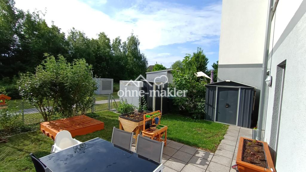 Südostterrasse und -garten