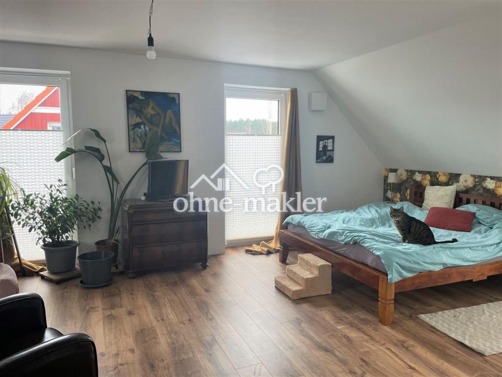 Großes Schlafzimmer