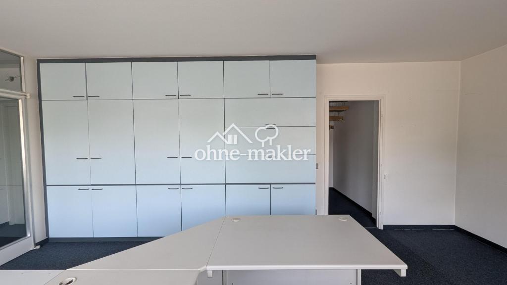 Einbauschrank/Treppe