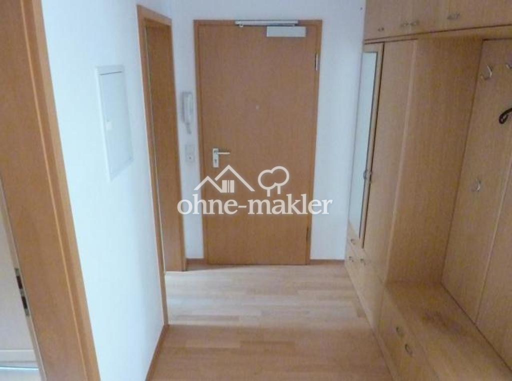 Flur mit Einbauschrank