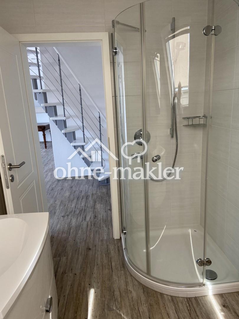 Zweites Duschbad mit WC