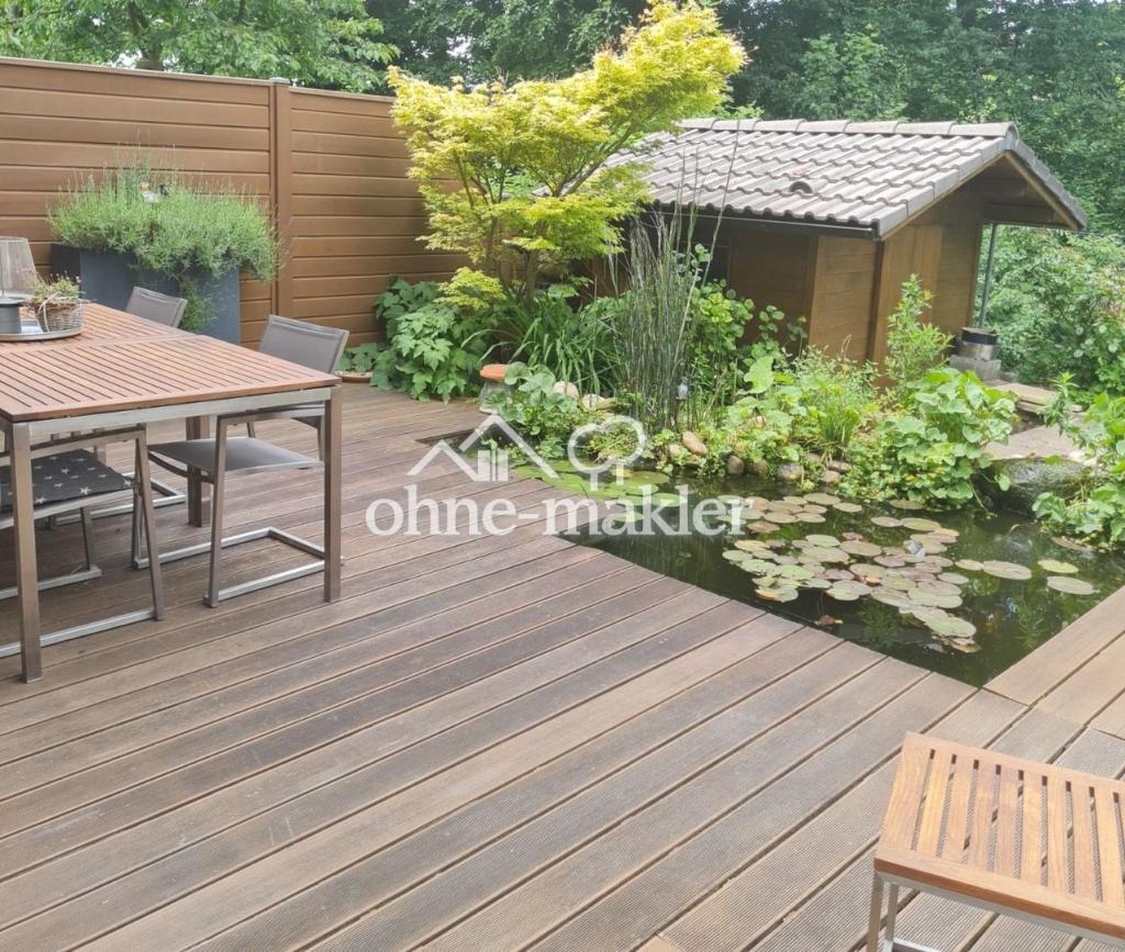 Gemütliche Hofterrasse mit Tei