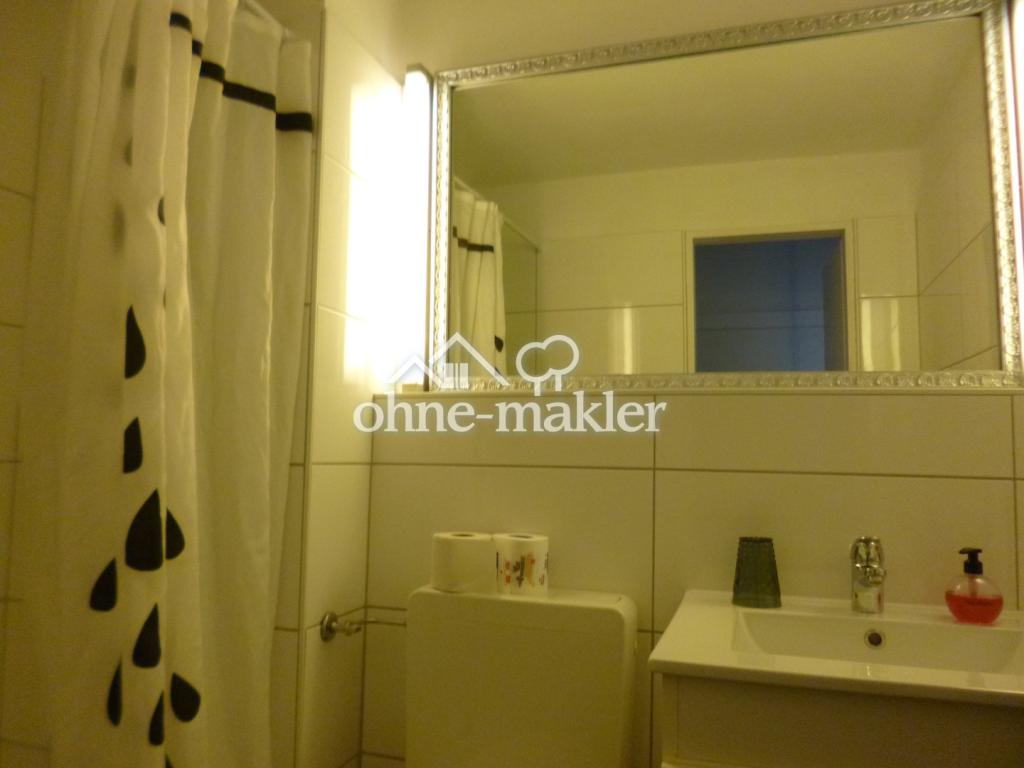 Bad mit ebenerdiger Dusche