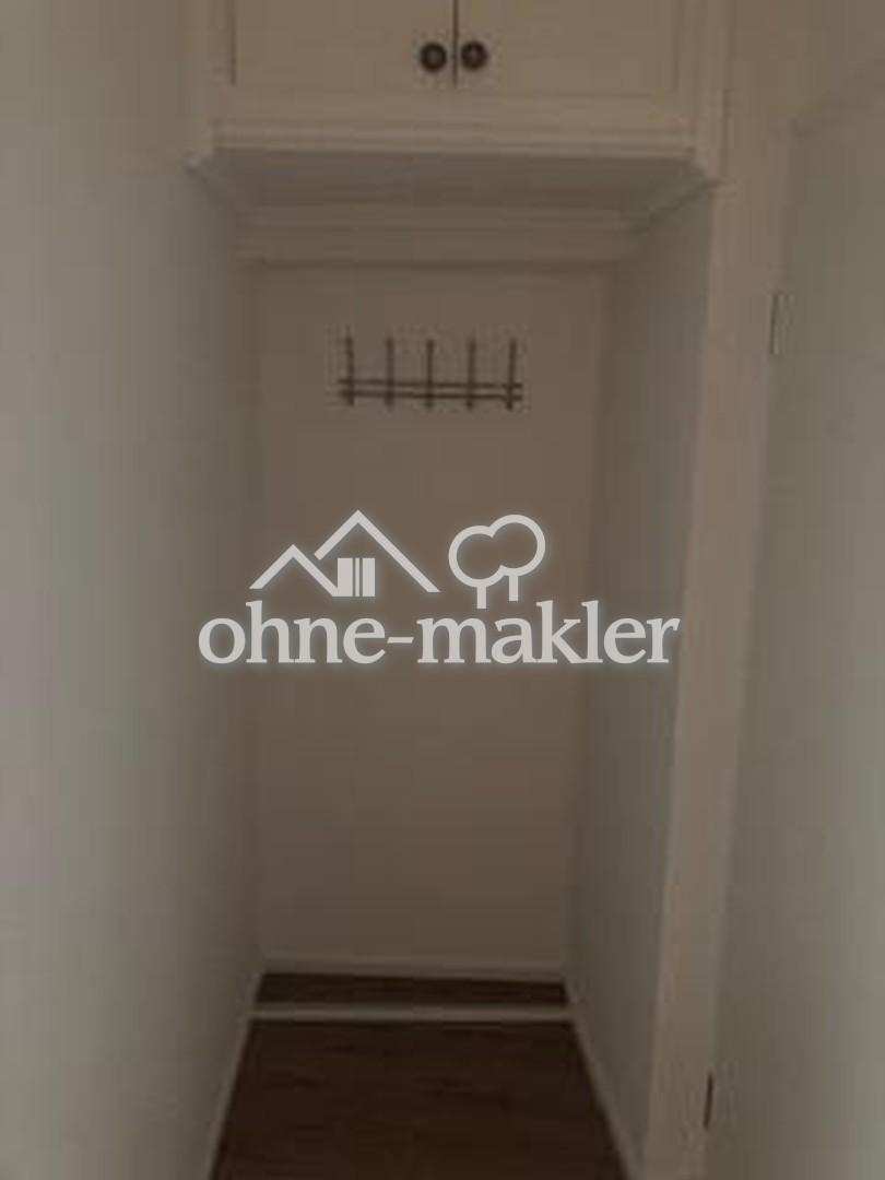 Flur mit Garderobe