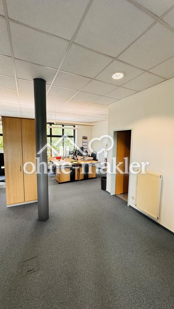 Großraum-Büro