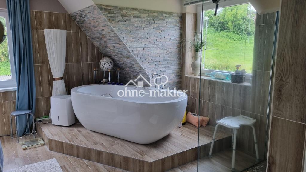 Bad ensuite oben