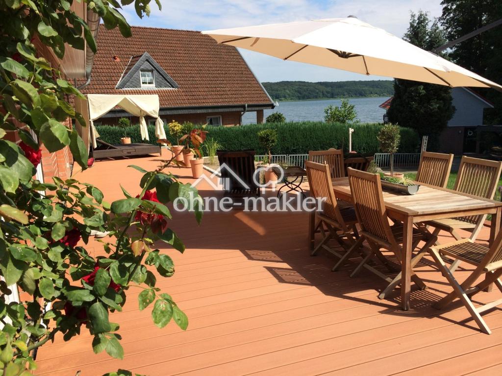 Terrasse mit Seeblick
