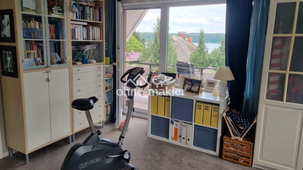 Gästezimmer mit Balkon