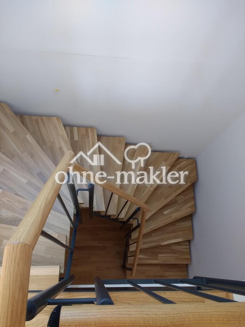 Treppe zum 2.DG
