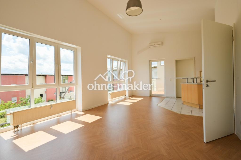 Wohnzimmer / Esszimmer