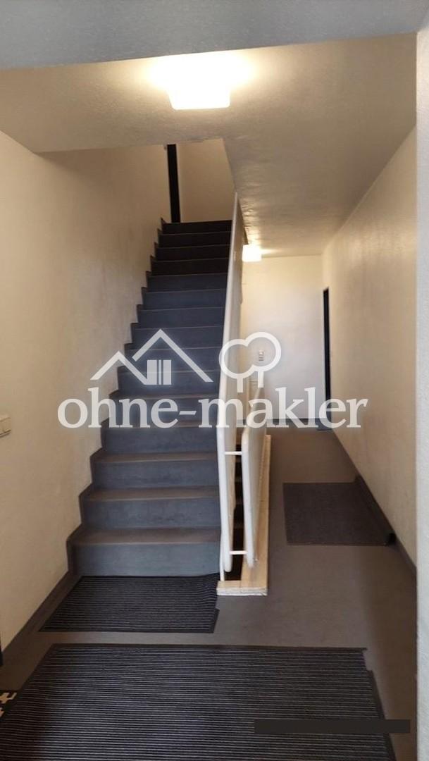 Treppe zum 1. OG