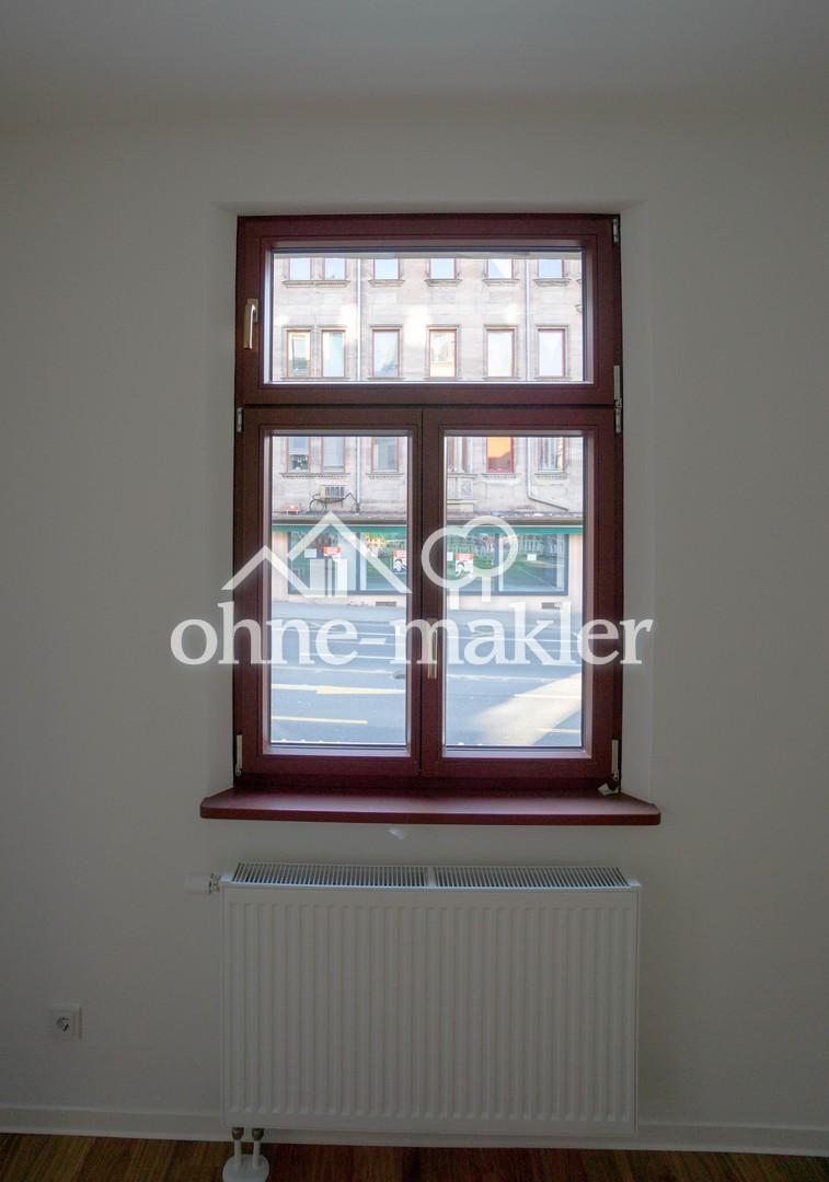 Fenster zur Straße