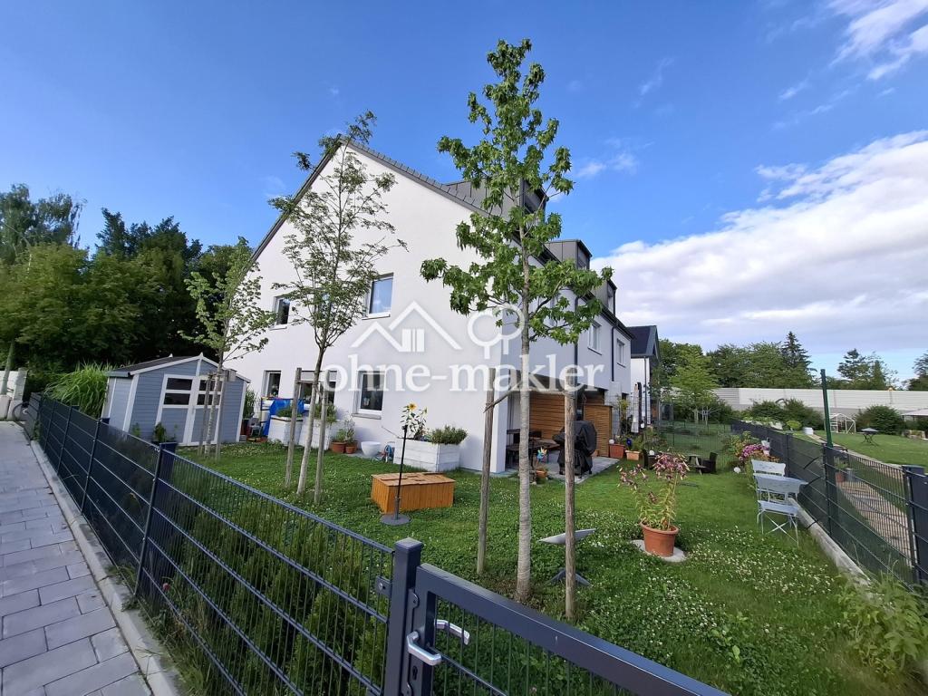 Außenansicht mit Südgarten