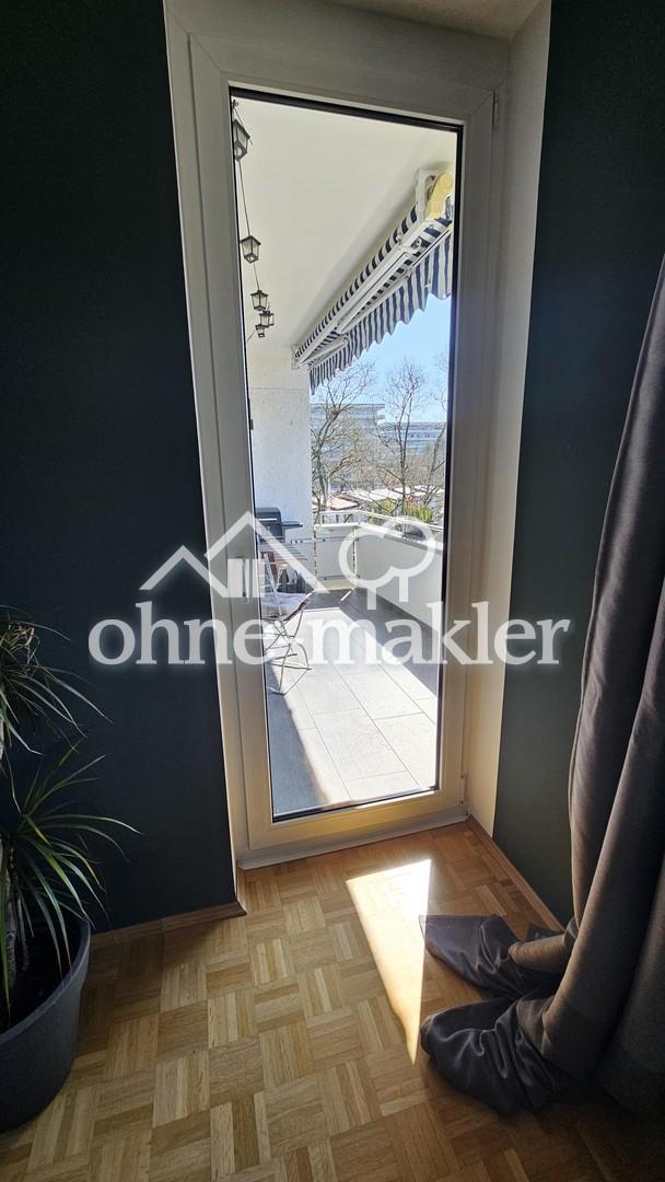 Blick aus SZi zum Balkon