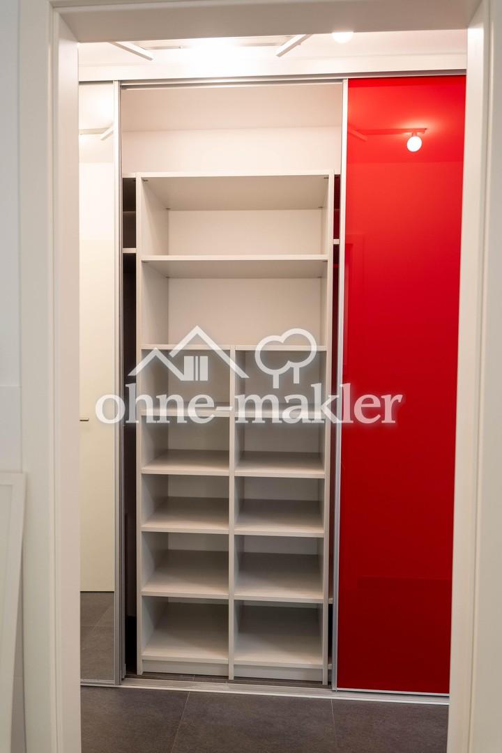 Einbauschrank Gang