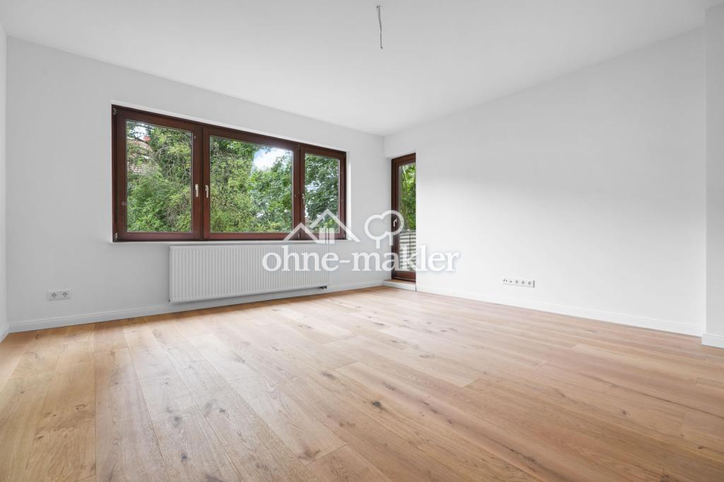 Wohnzimmer mit Zugang zum Balk