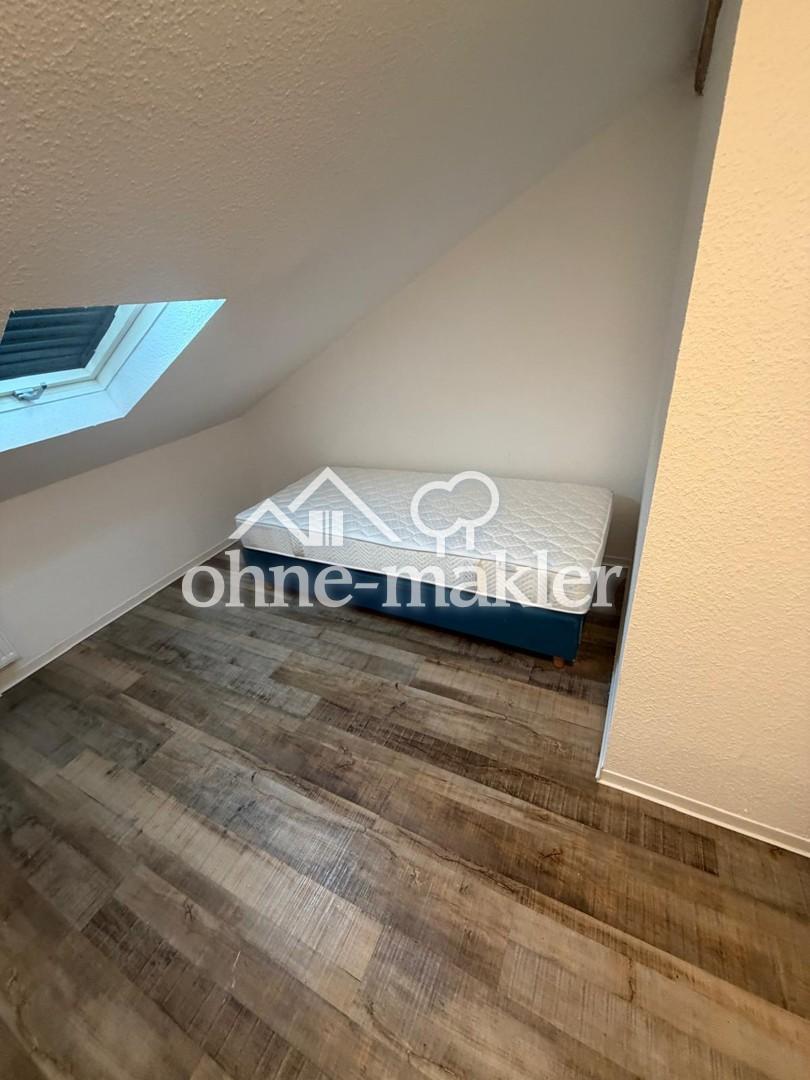 2-Zi.-Wohnung im DG, teilmöbliert - Photo 1