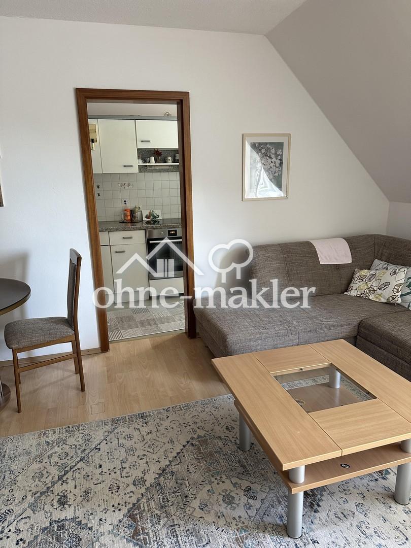 Wohnzimmer + sep. Küche