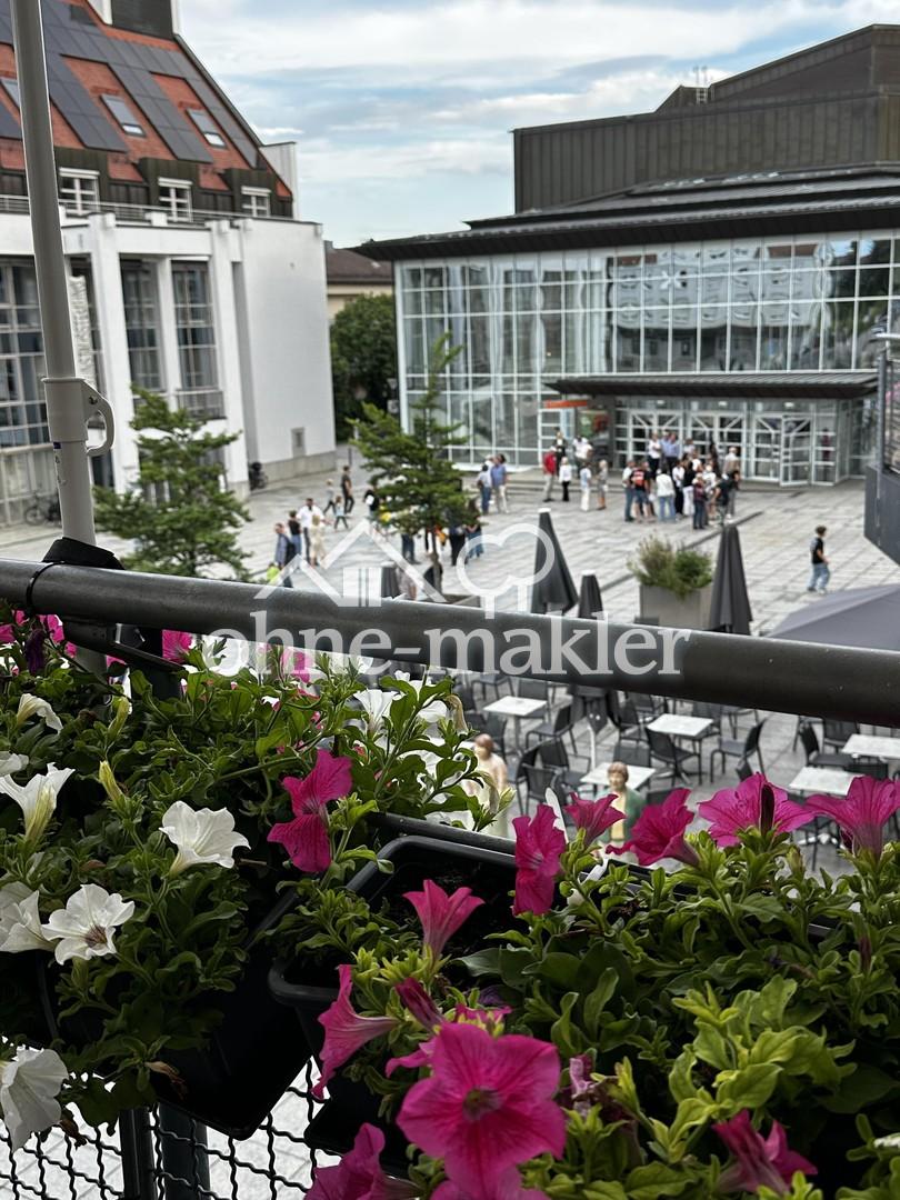 Stadthalle / Rathaus