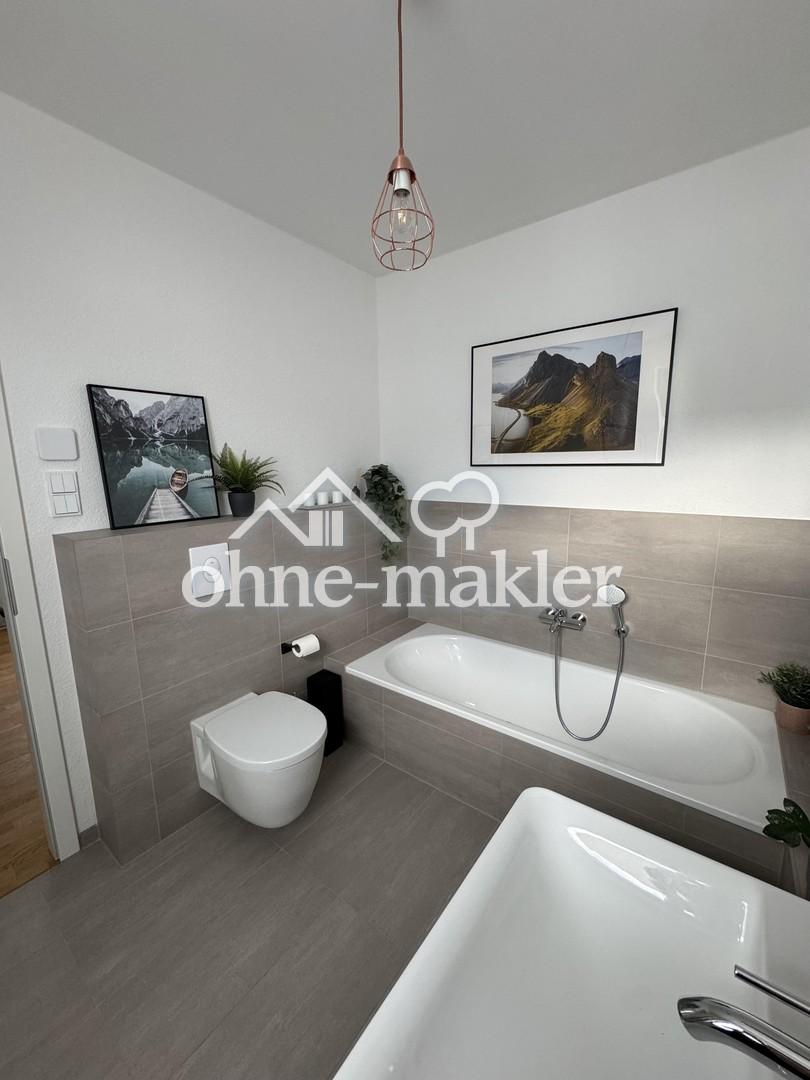 Tageslicht Wannen-Bad en suite
