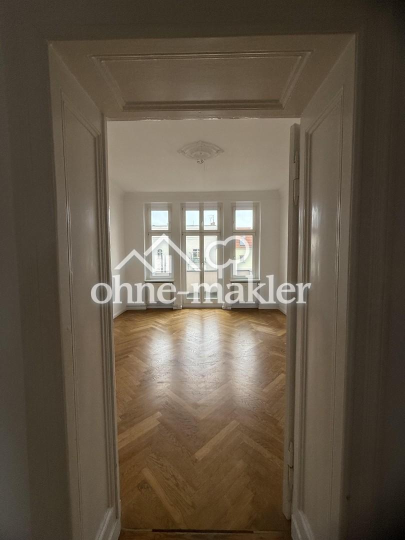 Ess-/Durchgangszimmer