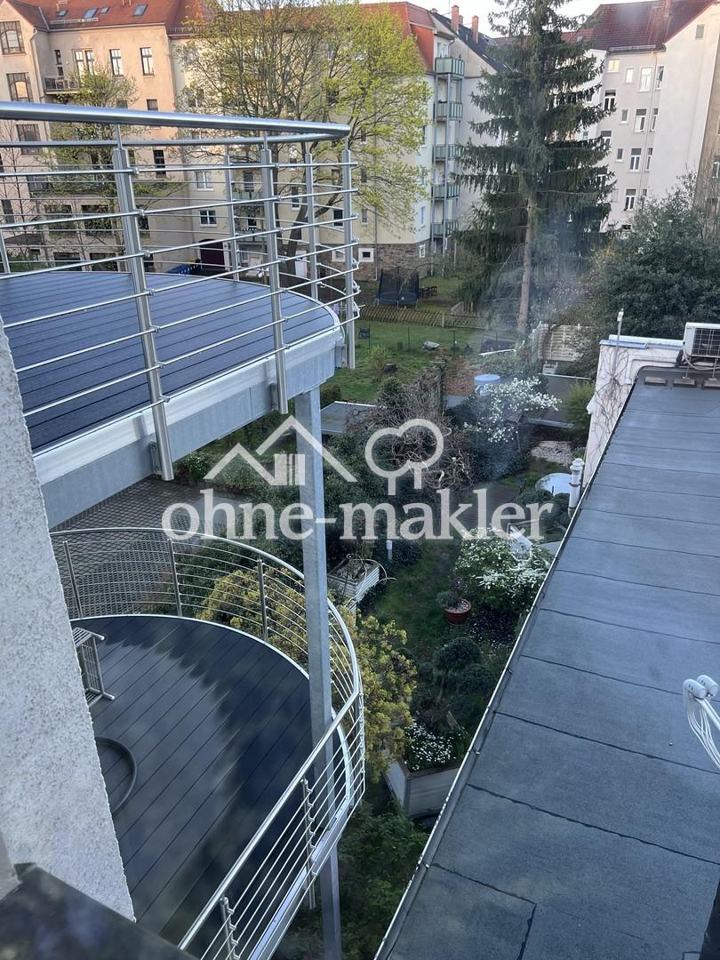 Blick vom Hausflur auf Terrass