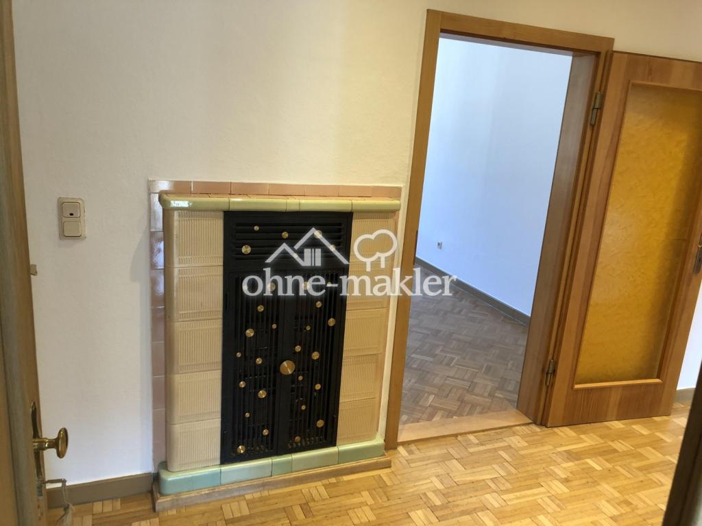 Flur Blick zum Wohnzimmer 1