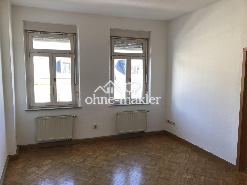 Neuwertige Wohnung mit 4 Zimmern, Vollbad, EBK, Echtholzpakett und Traumterrasse in Freiberg - Photo 3
