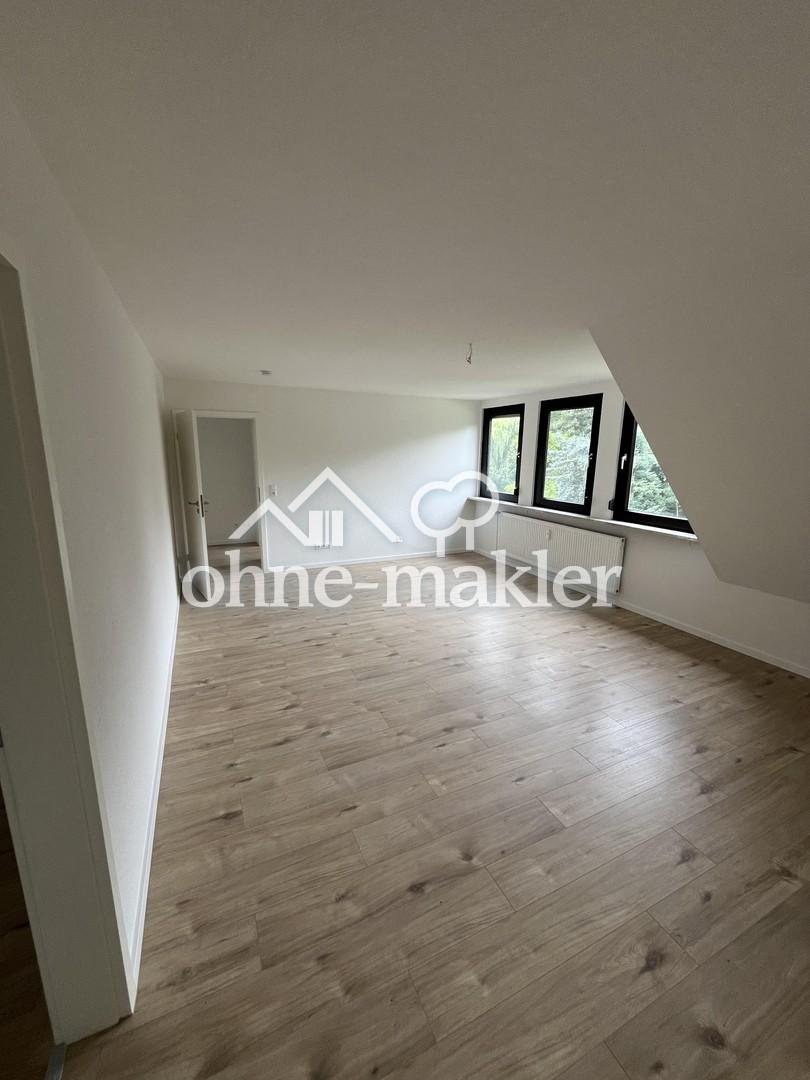 Attraktive 4,5 Zimmer Wohnung mit viel Tageslicht in Oberhausen Altstadt - Foto 1