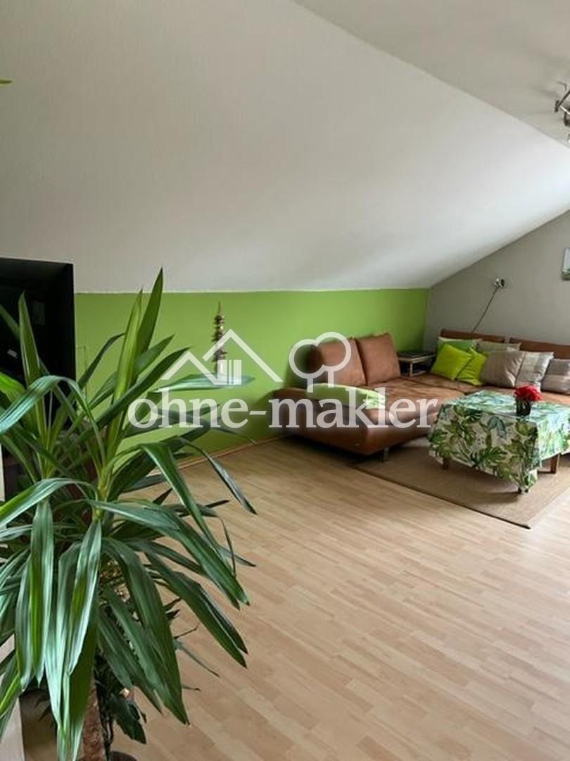 2 - Zimmer - DG - Wohnung mit Essdiele in Germering nähe S-Bahn - Foto 1
