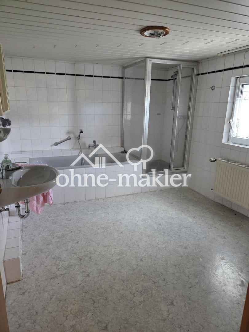 Badezimmer 1. OG