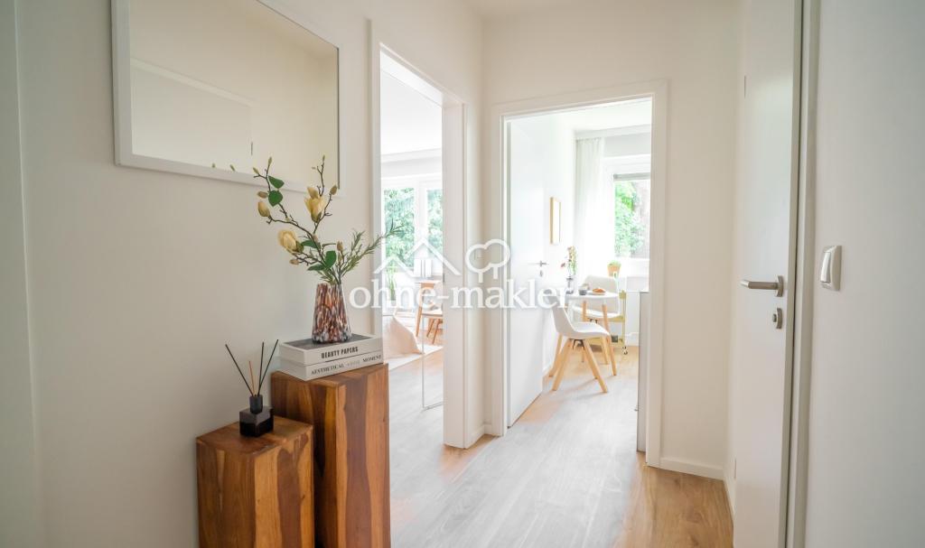 Flur mit Einbauschrank