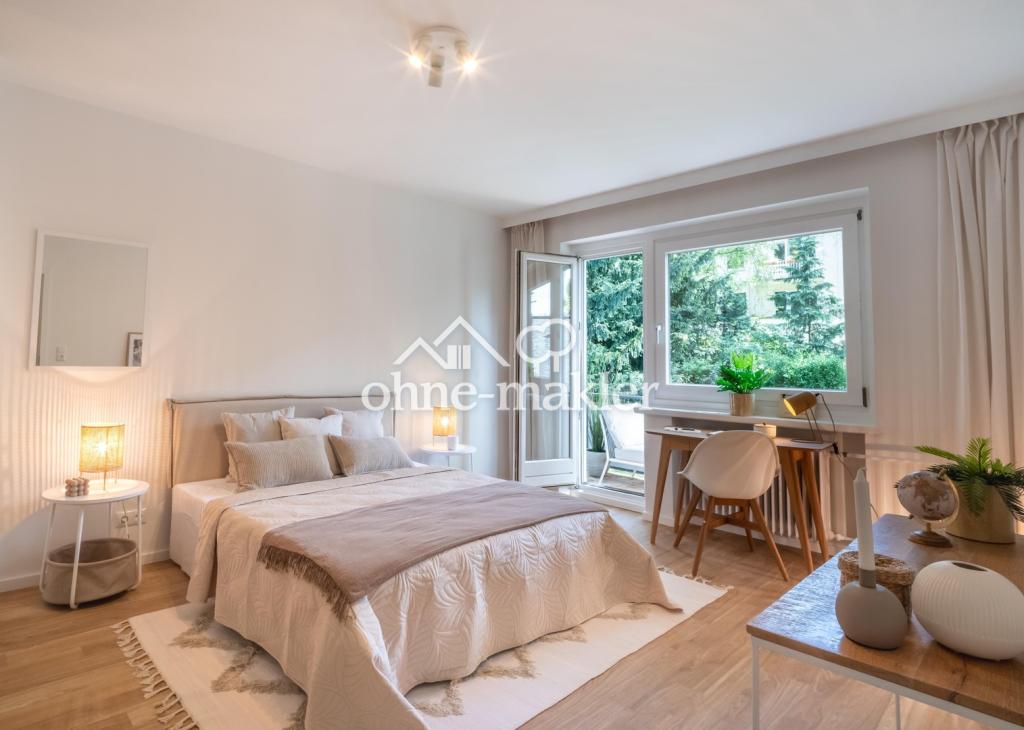 Schlafzimmer mit Balkon
