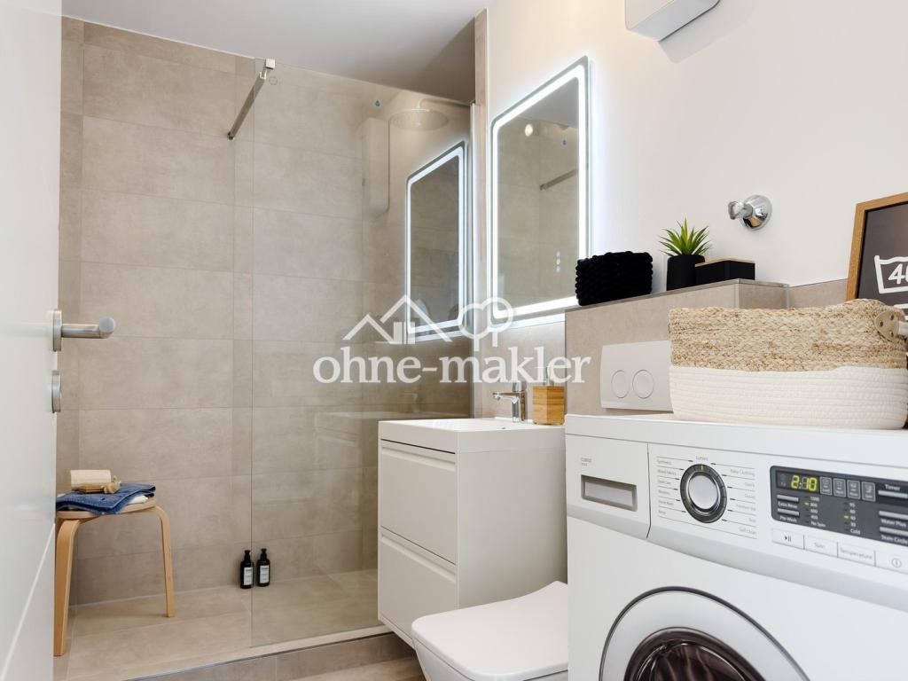 Badezimmer mit Dusche