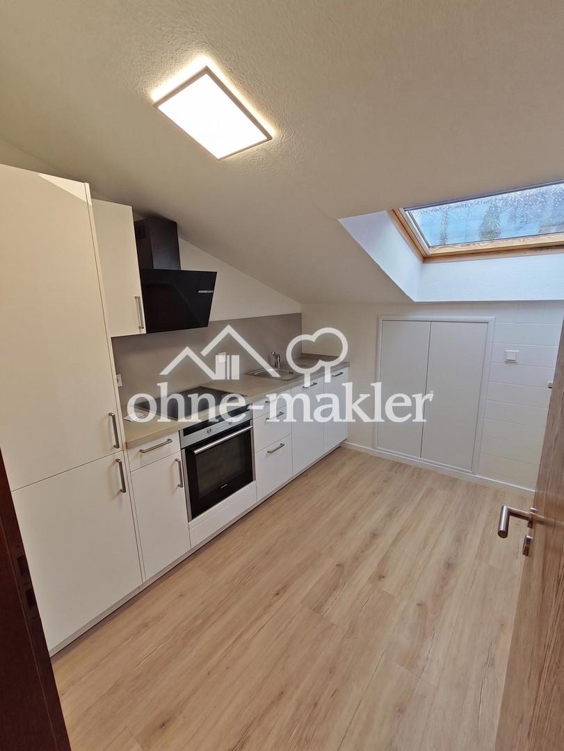Renovierte 2-Zimmer-DG-Wohnung mit hochwertiger Einbauküche in zentraler Lage von Iserlohn - Photo 1