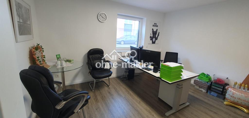 Büro 01