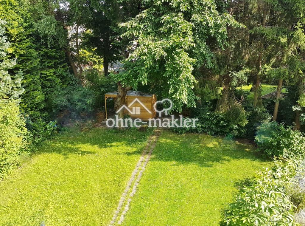 Ausblick auf eigenen Garten