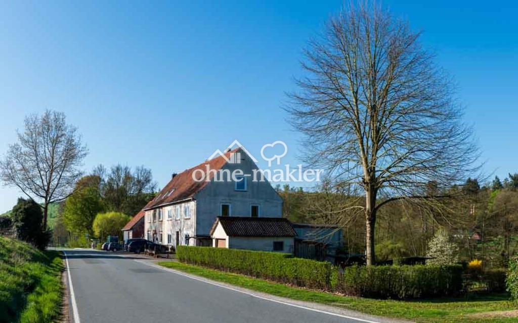 Zufahrt - Straße