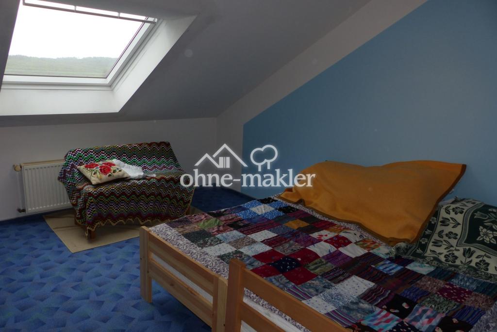 Schlafzimmer DG