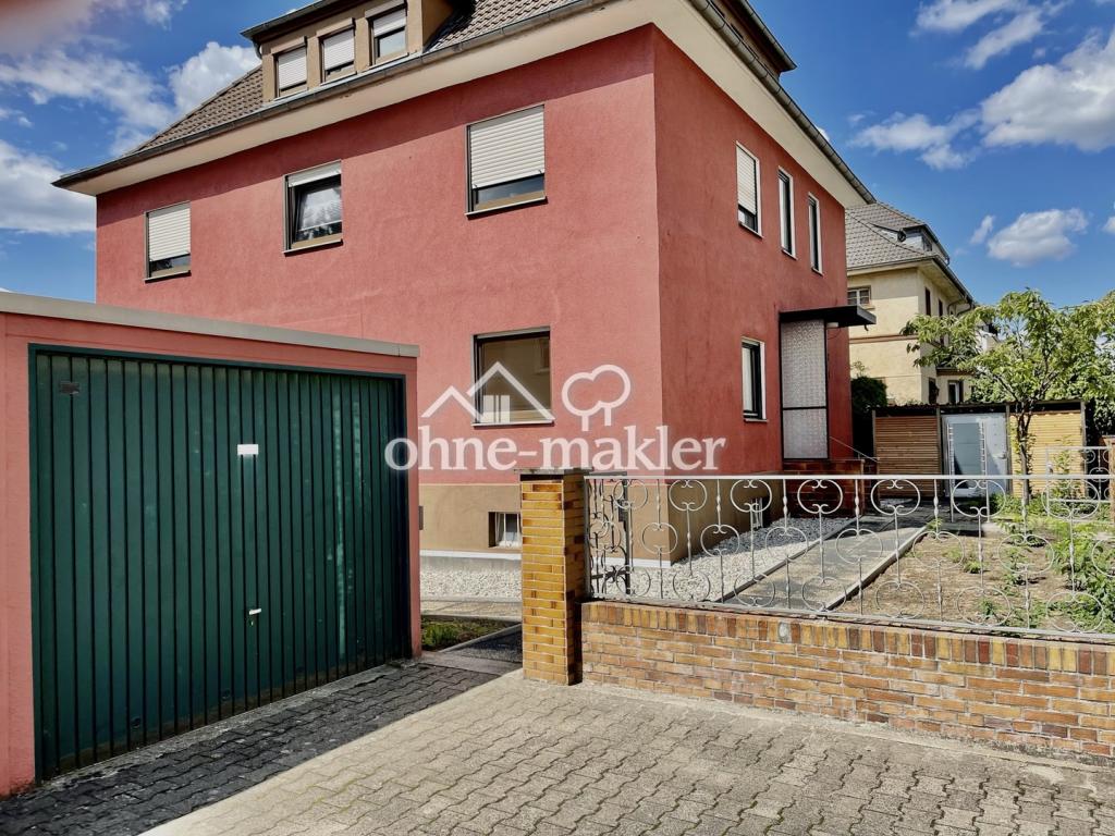 Haus mit Vorgarten