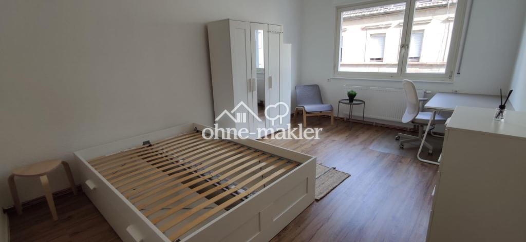 Möbliertes Zimmer