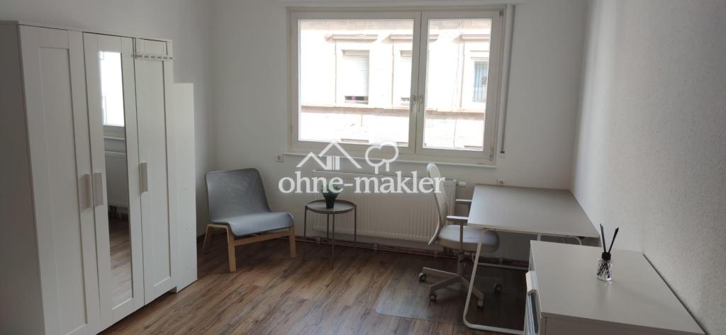 Möbliertes Zimmer