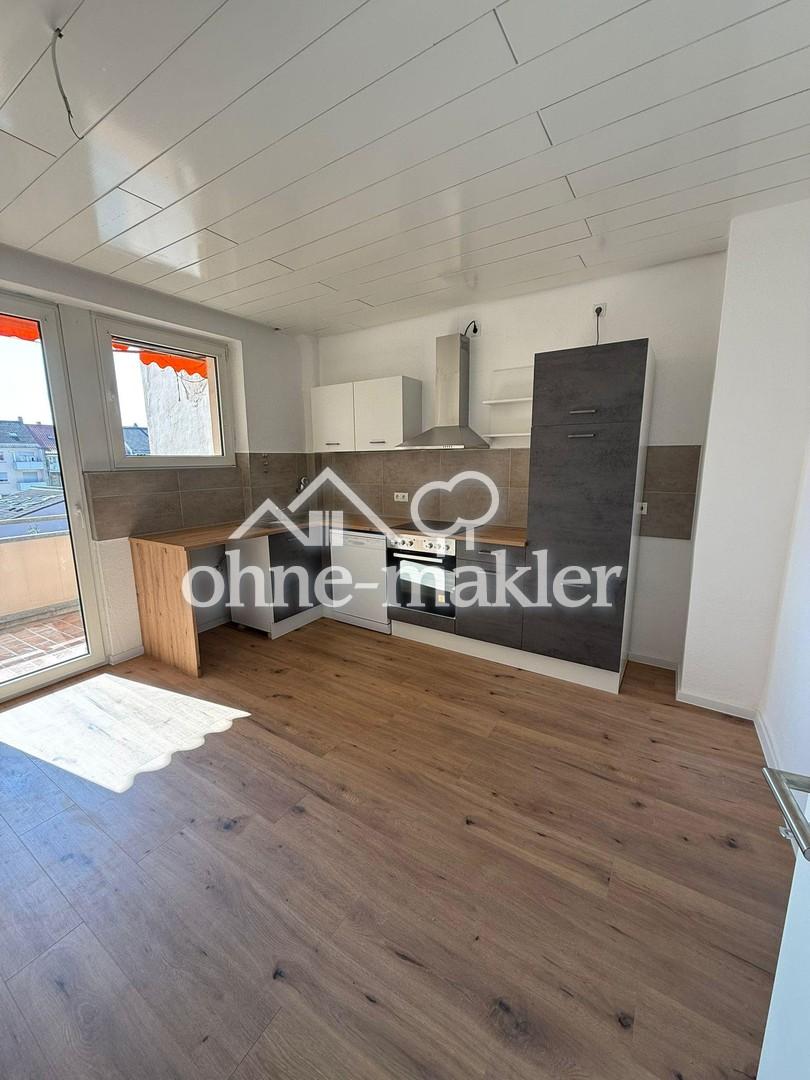 Küche mit Balkon