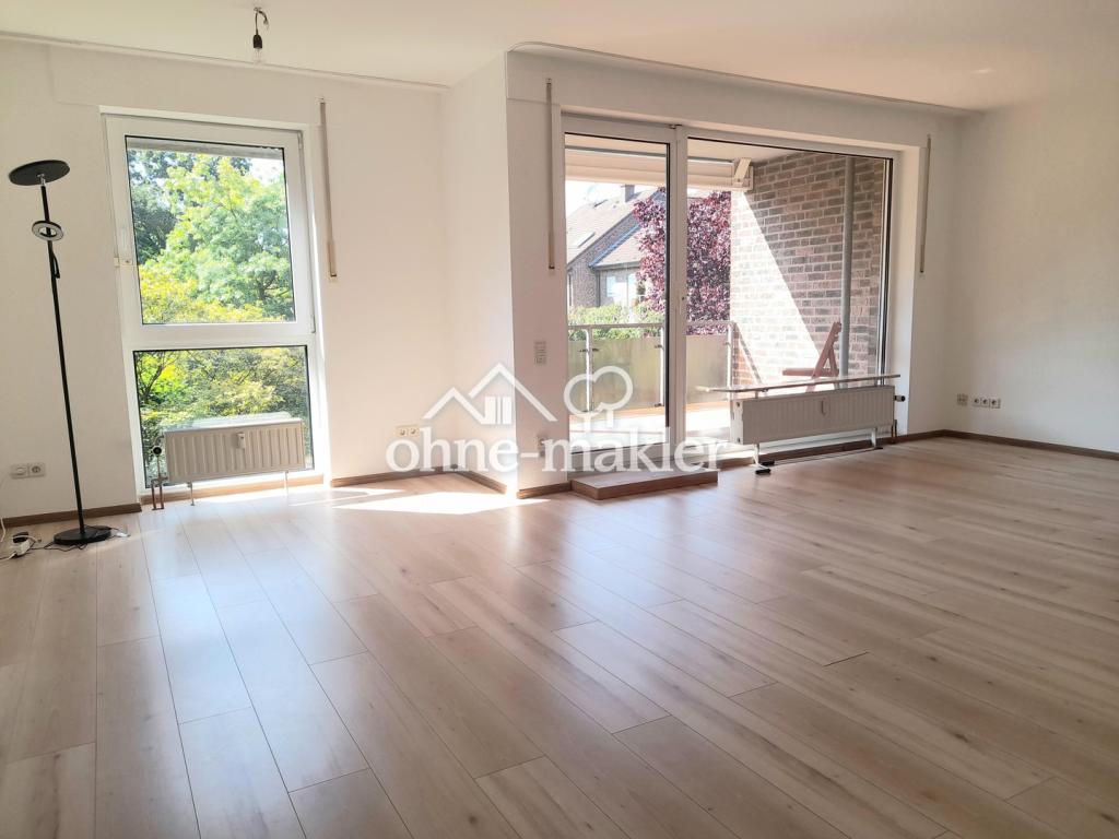 Teil Wohn- Eßbereich; Balkon