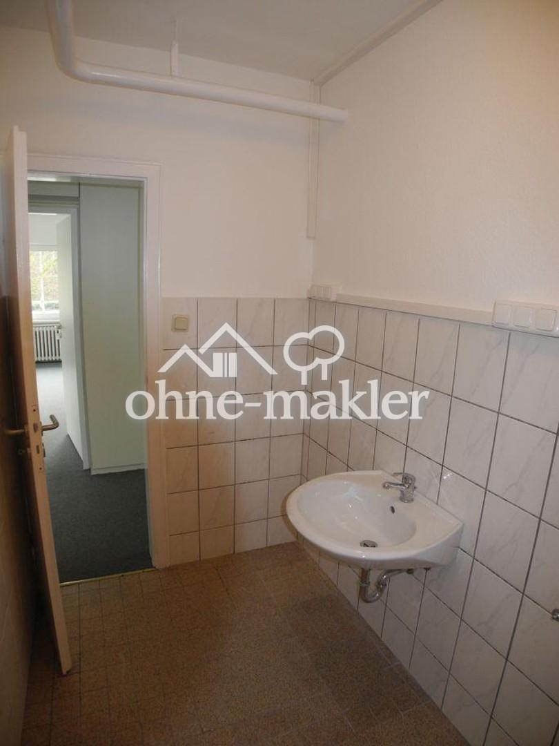 NE1_Vorraum_Dusche_Teeküche