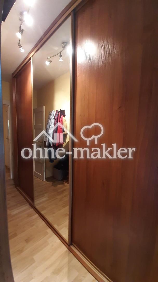 25 Garderobe