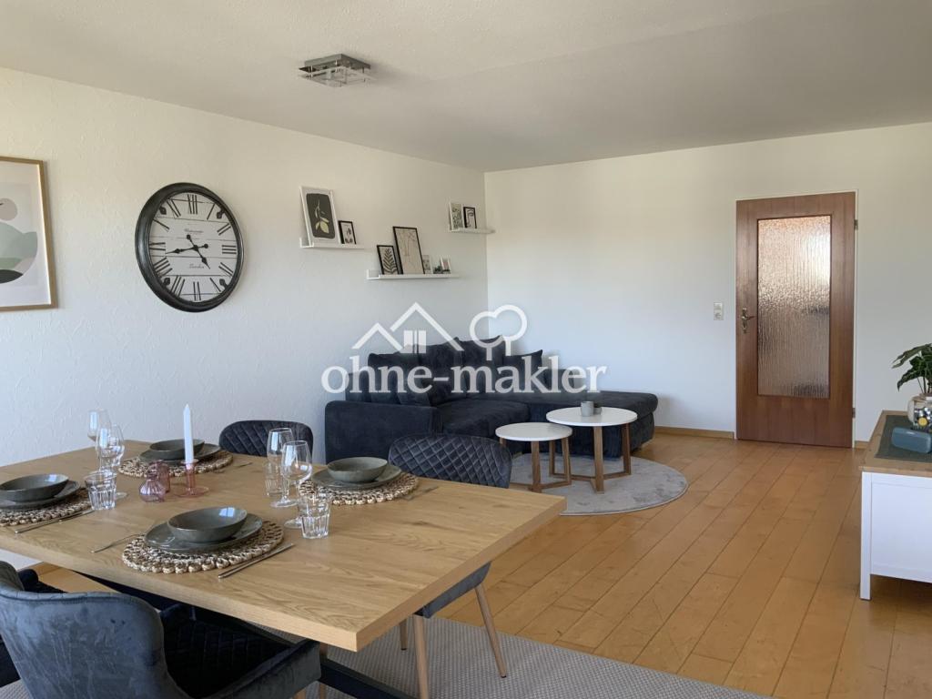 Esstisch + Wohnzimmer 