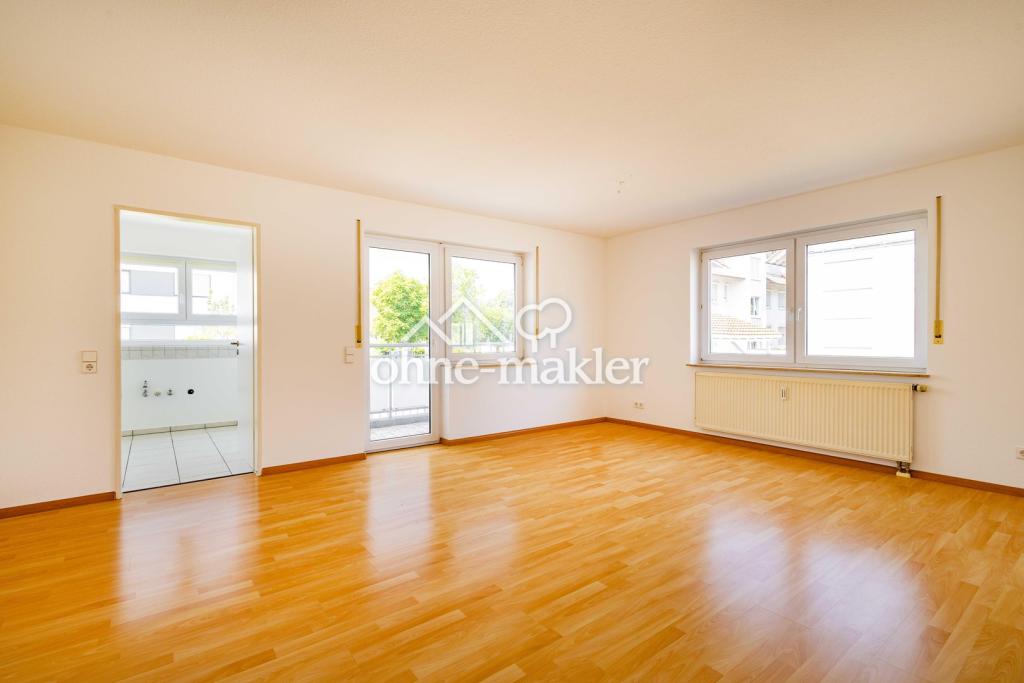 Wohnzimmer vor Möblierung 