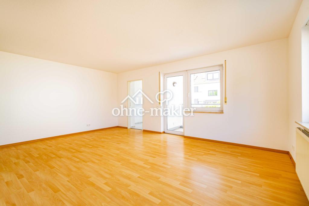 Wohnzimmer vor Möblierung 