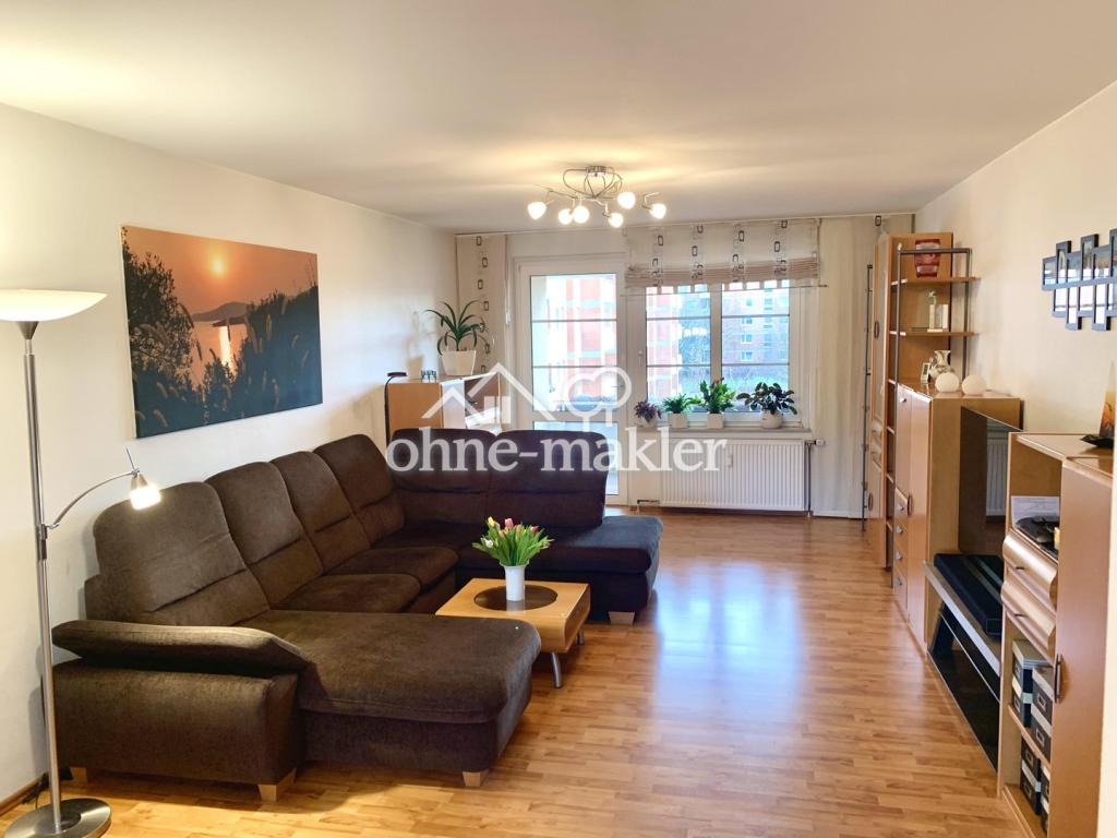 Wohnzimmer Bild 1